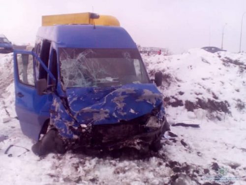 ДТП под Киевом - запорожский водитель погиб, едва не убив детей