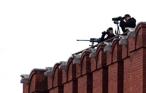 снайперы на стенах Кремля