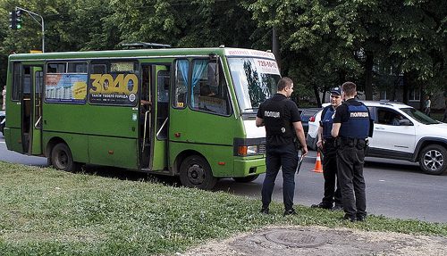 В Харькове мужчина угнал маршрутку вместе с пассажирами ФОТО