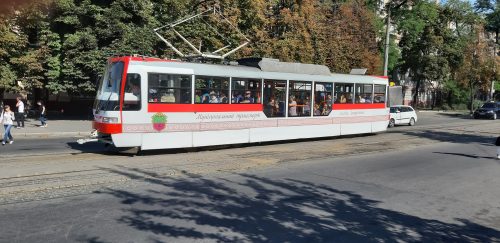 Кабмин согласовал отмену льготного проезда в общественном транспорте - запорожский трамвай
