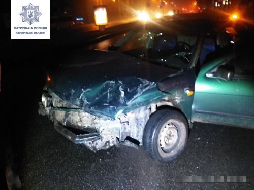 В Запорожье полиция задержала водителя-бесправника, разбившего четыре авто в центре города
