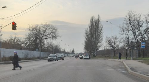 В Запорожье на Хортице сегодня столкнулись два автомобиля