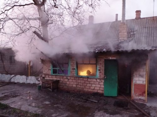 В Пришибе горел жилой дом - обошлось без пострадавших
