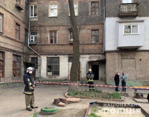 В Запорожье на Павлокичкасской разрушается многоквартирный дом