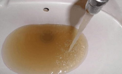 Вся питьевая вода, подаваемая жителям Запорожья и Матвеевки оказалась некачественной: эксперты