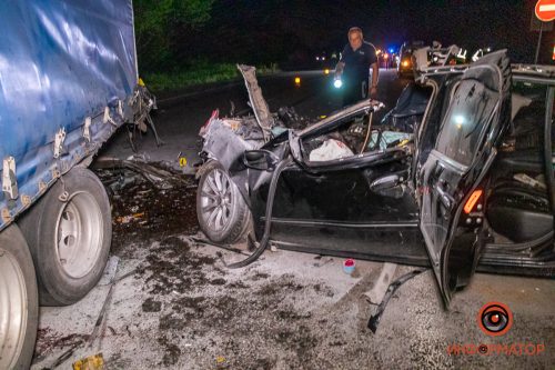Трое погибших в ночной аварии на трассе Запорожье-Днепр
