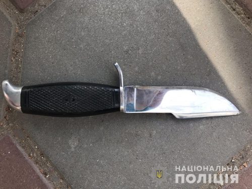 В Запорожье на Бабурке мужчина получил две ножевые раны