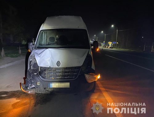 Под Ореховом автомобиль Renault Master сбил пенсионерку - женщина погибла