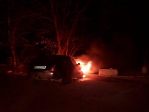 В Запорожье сгорели два автомобиля