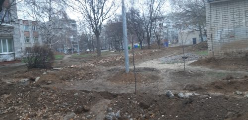 Распиаренный Запорожской мэрией ремонт ливневой канализации в Хортицком районе, проводится с нарушением требований безопасности