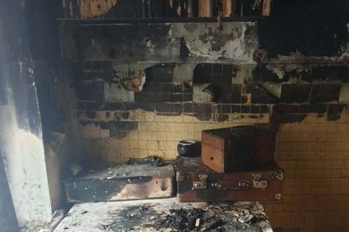 В Запорожье пожарные спасли хозяина горящего дома