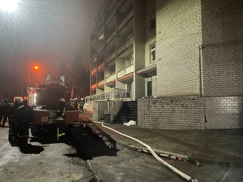 Запорожская полиция начала уголовное производство по факту пожара в Областной инфекционной больнице