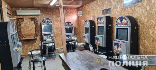 Приморск: правоохранители выявили подпольный зал игровых автоматов