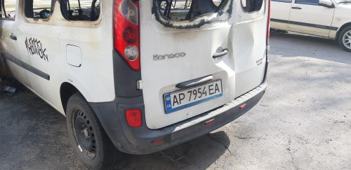 Запорожье: на Бабурке сгорел автомобиль  Renault Kangoo - аверс Кенги