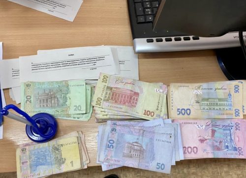 В Запорожье разоблачен врач больницы СМП, который  делал бесплатные операции за приличные деньги