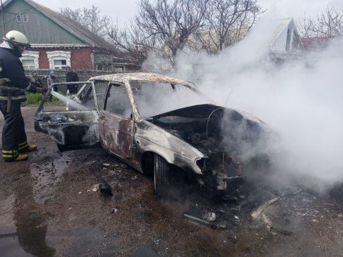 В Бердянске сгорел легковой автомобиль