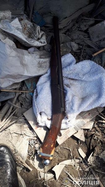 На окраине Запорожья злоумышленник хладнокровно расстрелял мужчину из обреза охотничьего  ружья