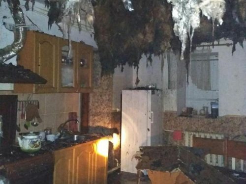 Кухня горевшего в Осипенко дома