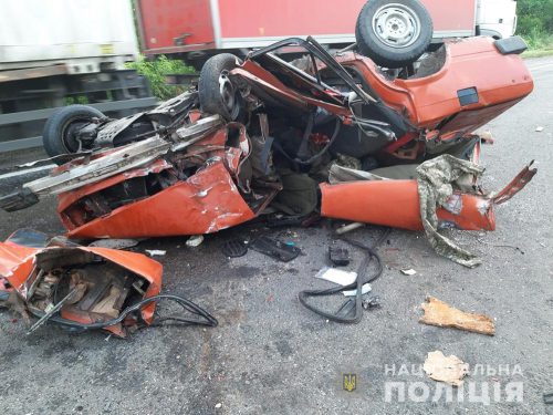 В больнице умер пассажир автомобиля, разбившегося в сегодняшней утренней аварии под Пологами