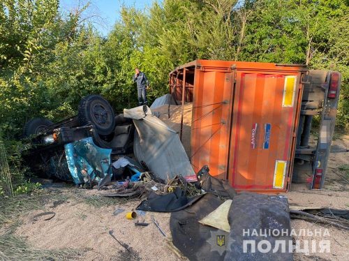 Под Камышевахой в ДТП погиб водитель зерновоза