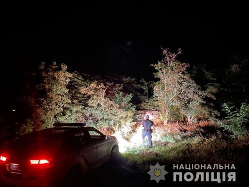 В Бердянске пьяный бесправник на внедорожнике убегал от полицейских