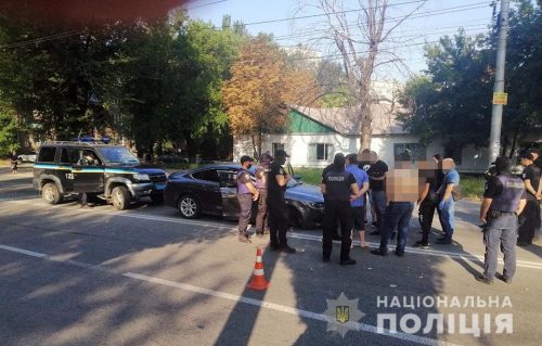 Полиция задержала мужчин, расстрелявших в кафе на Набережной в Запорожье пятерых посетителей