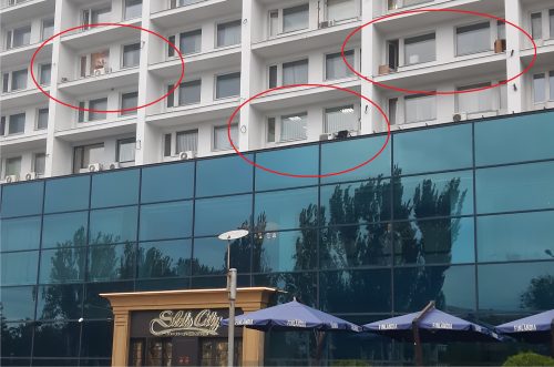 Гостиницу Интурист в Запорожье заселили с отступлениями от проекта - балконы без ограждений, на них есть свободный выход людей