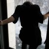 У Запоріжжі мати викинула свою доньку з вікна та стрибнула слідом