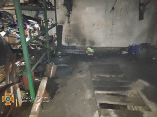 В Кушугуме травмировалась семья, пытаясь самостоятельно потушить горящий гараж с автомобилем