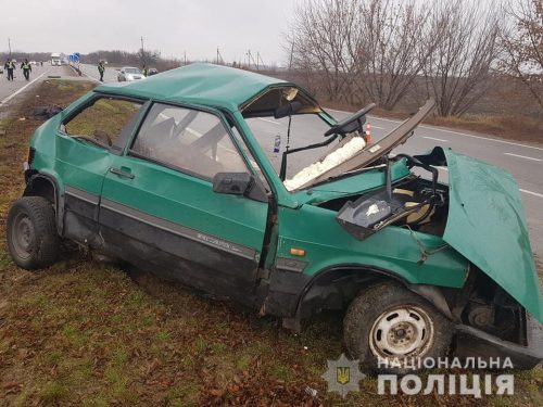 На днепропетровской трассе, у Червоного Яра, невнимательный водитель-пенсионер стал причиной смертельного ДТП