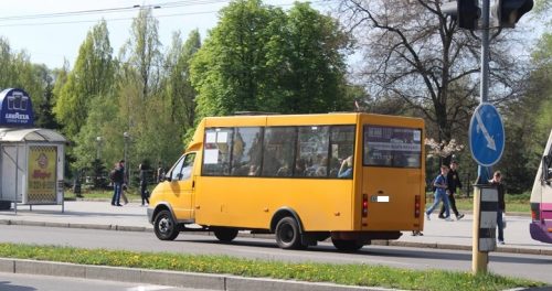 В Украине придется заново растаможивать ввезенные грузовые микроавтобусы, которые переделали в пассажирские