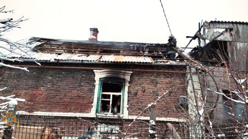 В селе Нововасильевка, под Бердянском, в огне пожара, который тушили два часа, погиб пенсионер