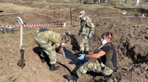 Россия фальсифицирует информацию о погибших в ЛНР для обвинения украинских военных в геноциде: расследование