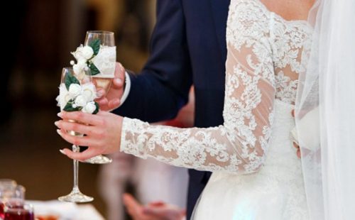 Украинцы становятся прагматичнее: все больше пар связывают свои отношения брачными договорами