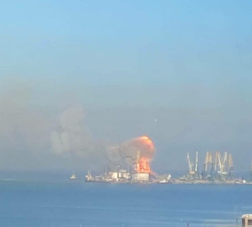 Ракетный удар по российскому кораблю в Бердянске