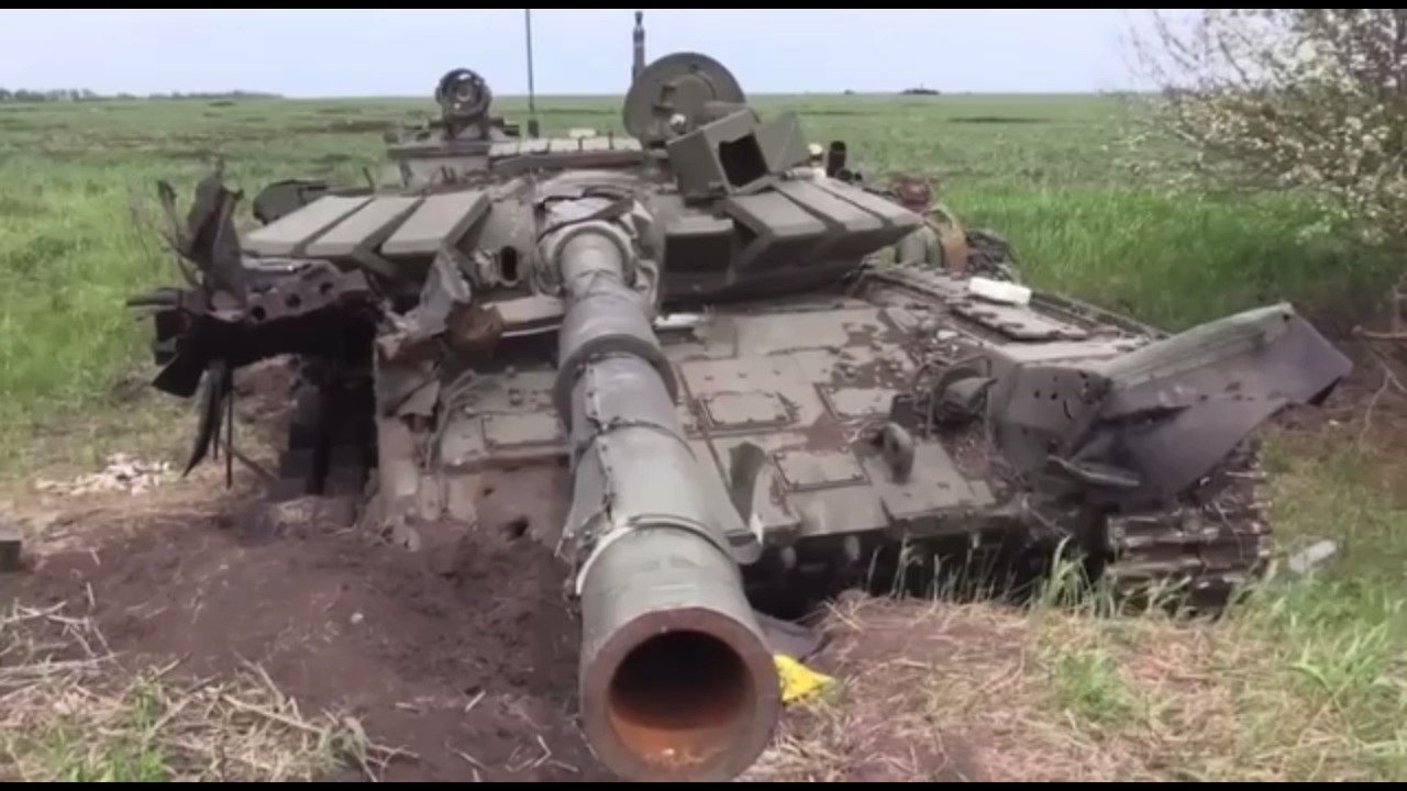 Разбитый танк