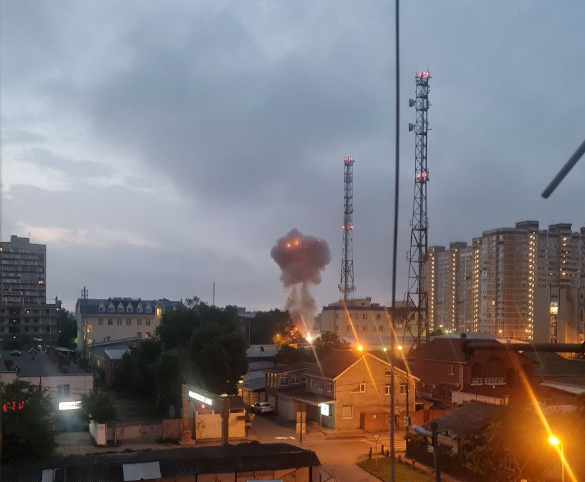 Краснодар: попадание дрона-камикадзе в техническое здание телерадиоцентра