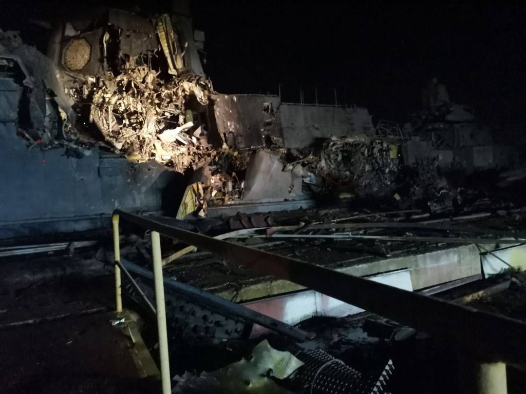 Ракетний корабль Аскольд в порту Керчи після українського ракетного удару