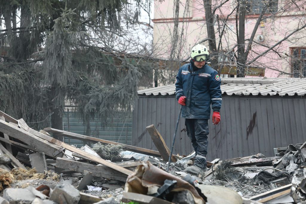 После ракетного обстрела в Запорожье