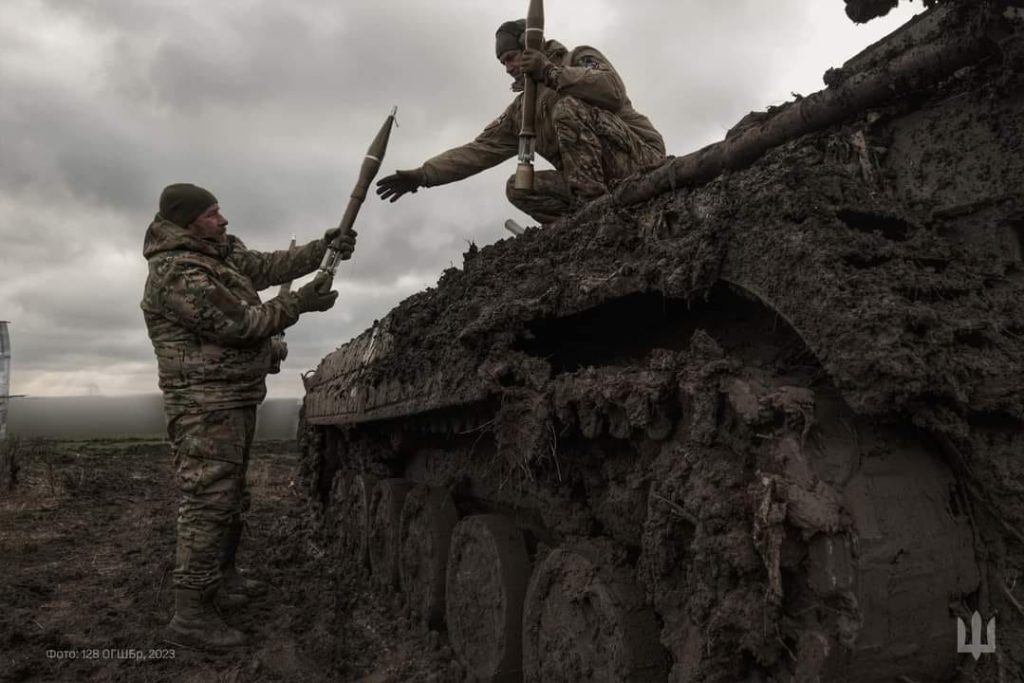 війна в багнюці