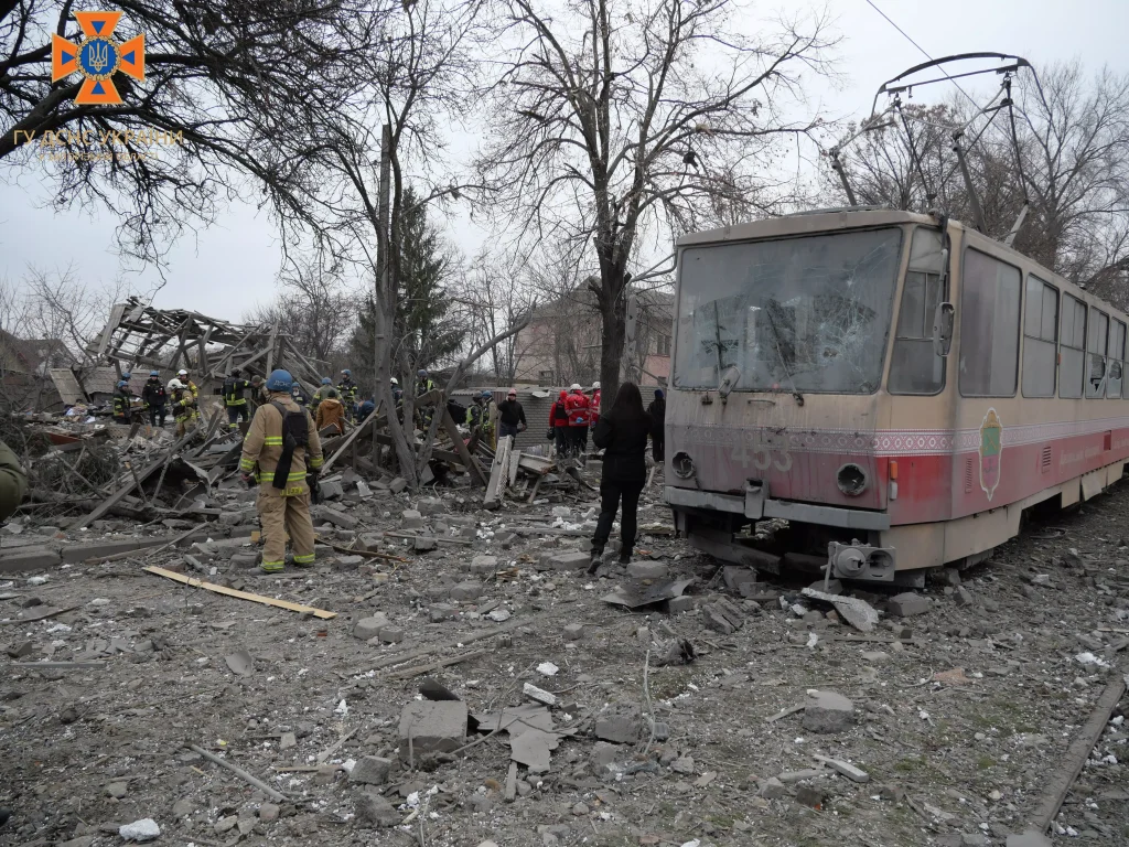 Запоріжжя, трамвай після ракетного удару російських терористів