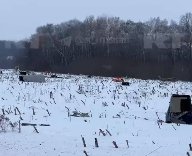 Место крушения российского военно-транспортного самолета Ил-76