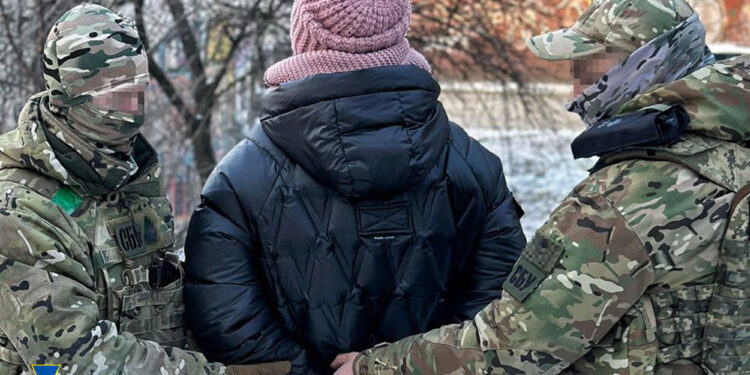 Контррозвідка СБУ виявила та нейтралізувала розгалужену мережу російських інформаторів, серед них зрадниця із Запоріжжя