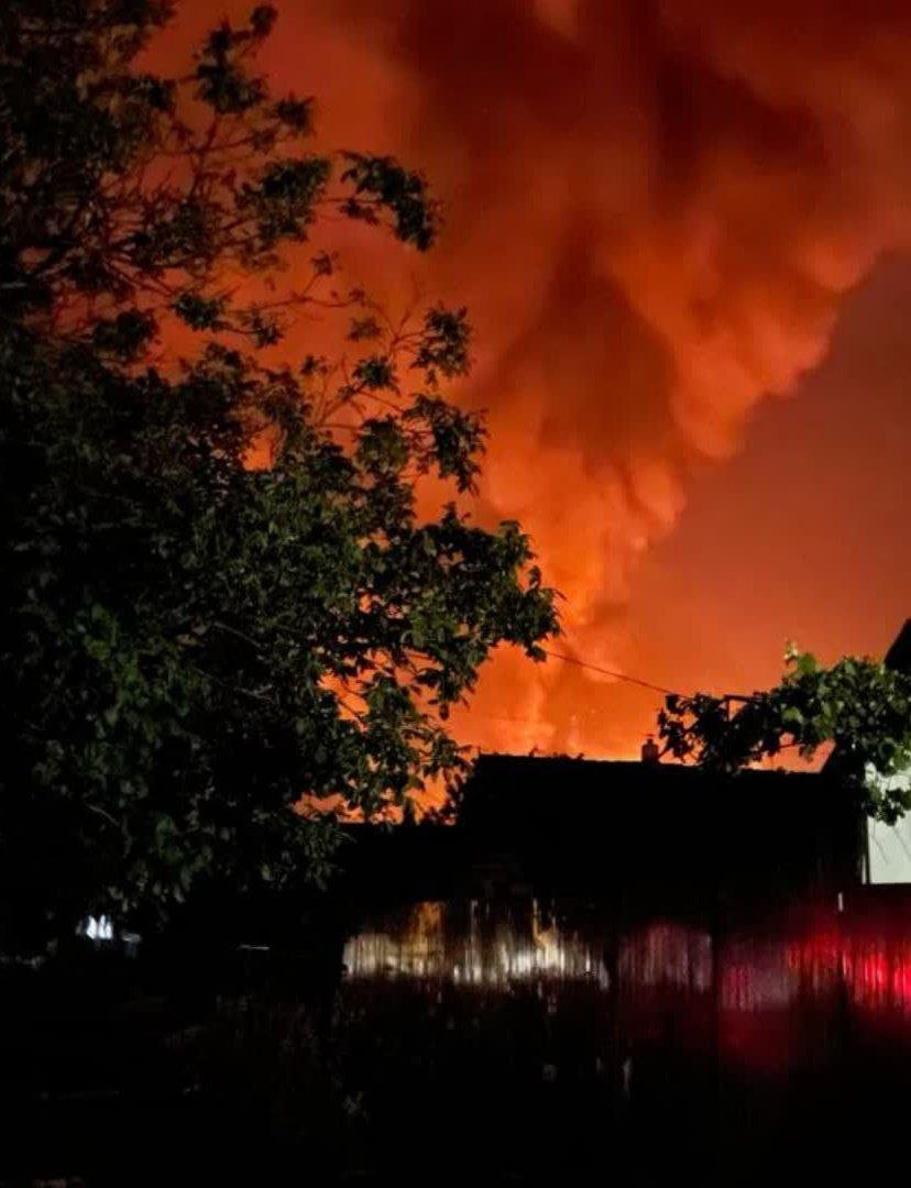 Нафтобаза у н.п. Юрівка, Краснодарського краю рф — влучання, пожежа
