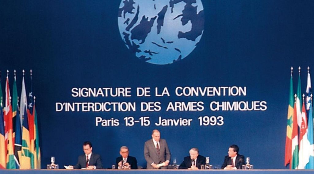 Підписання конвенції про заборону хімічної зброї