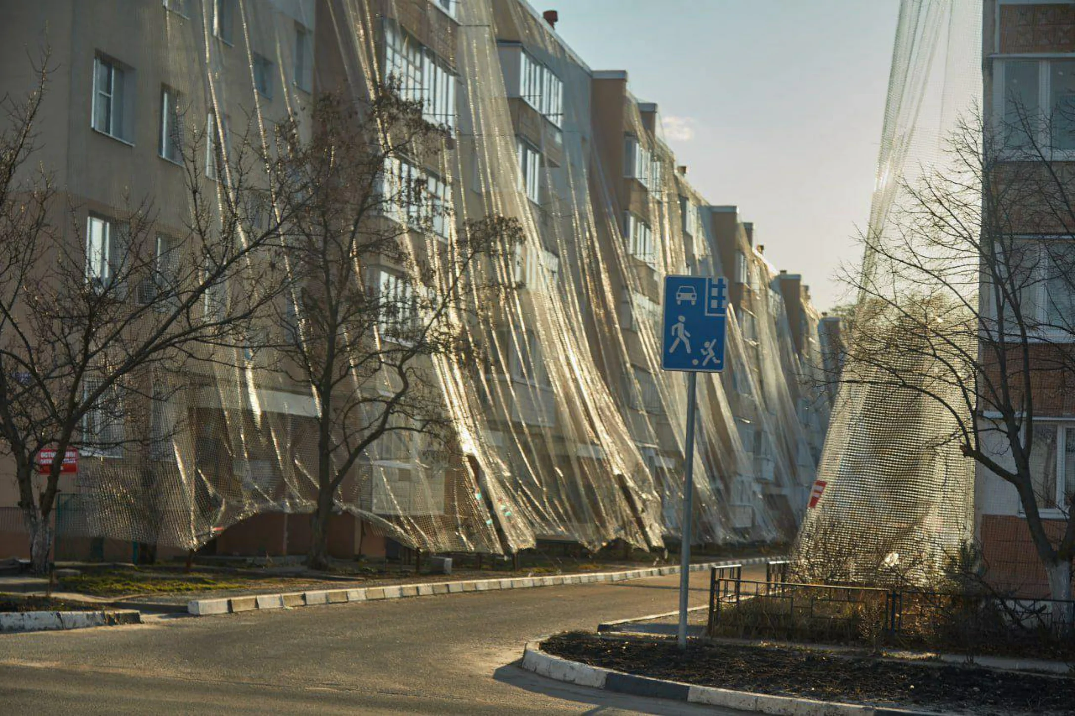 пасивний антідроновий захист багатоквартирного будинку