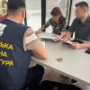 У Запоріжжі адвокатка та правоохоронець придумали та втілили в життя схему незаконного збагачення