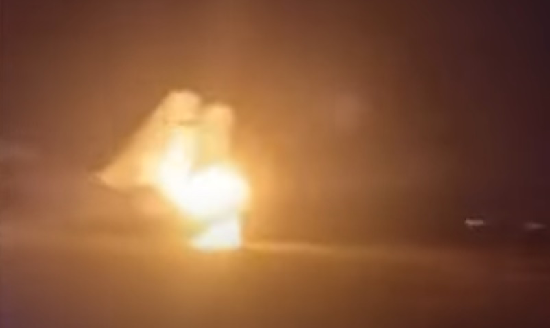 Горить російський Су-27