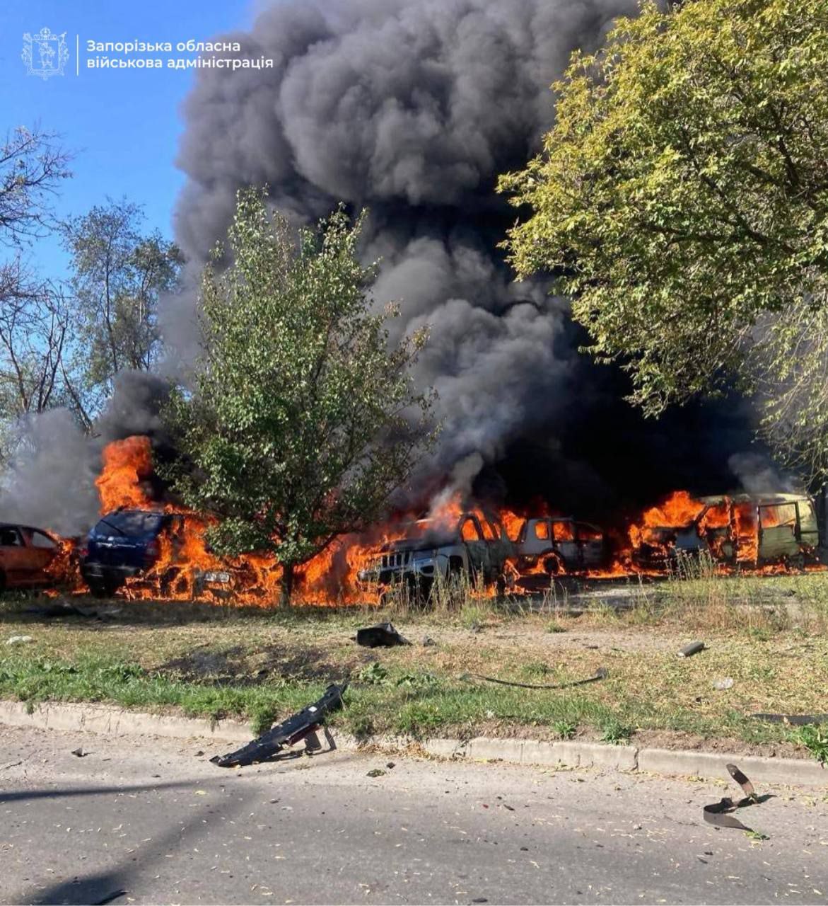 Машини палають на Бабурці