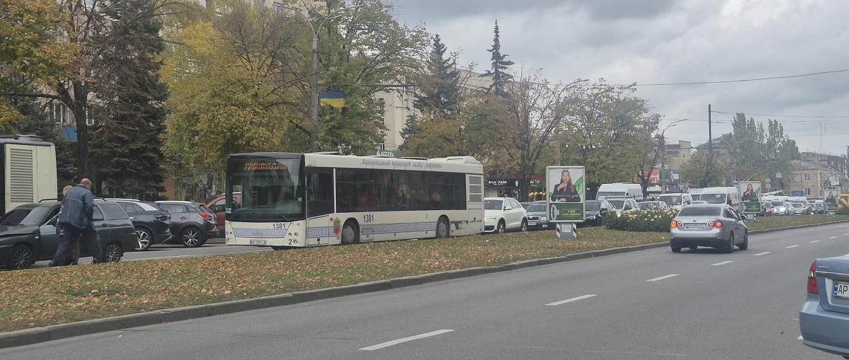 Запоріжжя, проспект Соборний-вул. Запорізька 21.10.2025 13-46-28